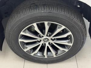 Toyota Land Cruiser Prado 2.8GD VX - Image 17