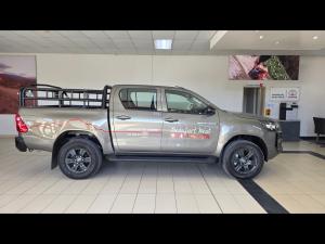 Toyota Hilux 2.4GD-6 double cab 4x4 Raider manual - Image 3