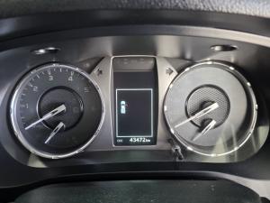 Toyota Hilux 2.4GD-6 Xtra cab Raider manual - Image 9