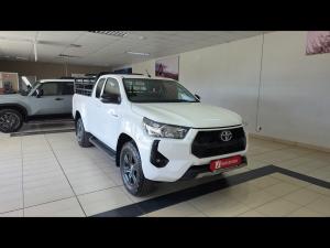 Toyota Hilux 2.4GD-6 Xtra cab Raider manual - Image 1