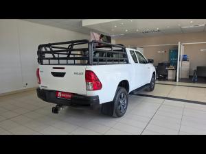 Toyota Hilux 2.4GD-6 Xtra cab Raider manual - Image 2