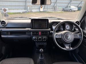 Suzuki Jimny 1.5 GLX AllGrip 3-door manual - Image 6