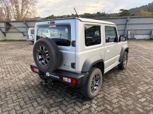 Suzuki Jimny 1.5 GLX AllGrip 3-door manual - Image 2