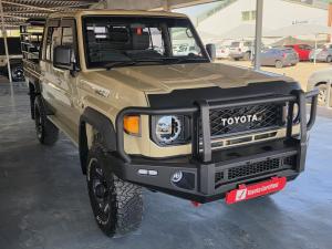 Toyota Land Cruiser 79 2.8GD-6 double cab auto - Image 1