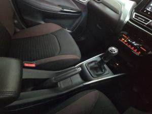 Toyota Starlet Cross 1.5 XR manual - Image 10