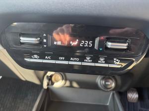 Toyota Starlet 1.5 XR manual - Image 11