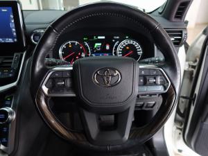 Toyota Land Cruiser 300 3.3D ZX - Image 8