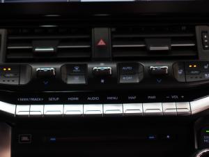 Toyota Land Cruiser 300 3.3D ZX - Image 17