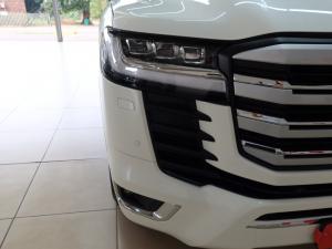 Toyota Land Cruiser 300 3.3D ZX - Image 27