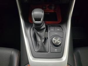 Toyota RAV4 2.5 Hybrid GX-R E-Four - Image 10