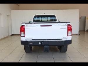 Toyota Hilux 2.4GD-6 single cab 4x4 Raider manual - Image 5