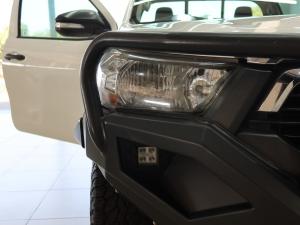 Toyota Hilux 2.4GD-6 single cab 4x4 Raider manual - Image 24