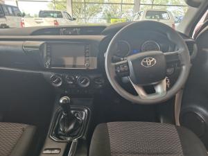 Toyota Hilux 2.4GD-6 4x4 SRX - Image 6