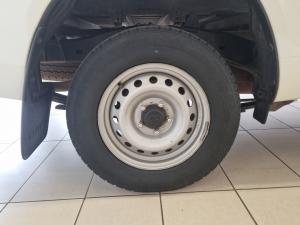 Toyota Hilux 2.0 single cab S (aircon) - Image 14
