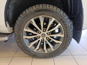Toyota Land Cruiser Prado 2.8GD VX-L - Image 8