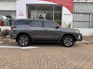 Toyota Fortuner 2.8GD-6 48V 4x4 VX - Image 3