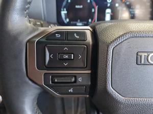 Toyota Land Cruiser Prado 2.8GD VX-R - Image 9