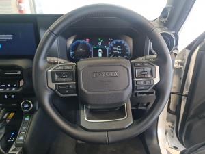 Toyota Land Cruiser Prado 2.8GD VX-L - Image 8