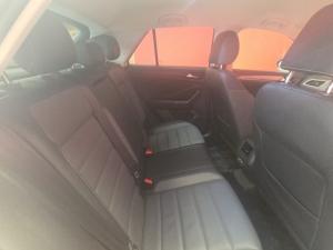 Volkswagen T-ROC 1.4 TSI Design Tiptronic - Image 10