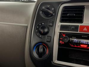 Hyundai H100 2.6DF/C D/S - Image 12