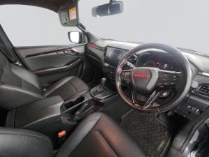 Isuzu D-MAX 1.9 Ddi HR X-RIDER automatic D/C - Image 8