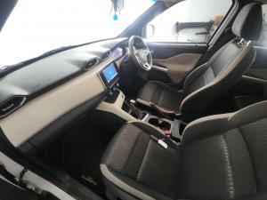 Nissan Magnite 1.0T Acenta CVT - Image 8