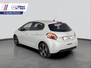Peugeot 208 1.2T Puretech GT Line automatic 5-Door - Image 3