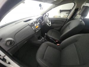 Renault Sandero 900 T Expression - Image 9