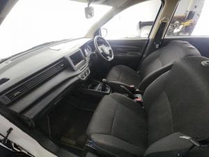 Suzuki Ertiga 1.5 GA - Image 10