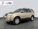 Thumbnail Toyota Fortuner 3.0D-4D Raised Body
