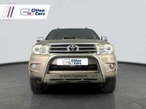 Toyota Fortuner 3.0D-4D Raised Body - Image 2