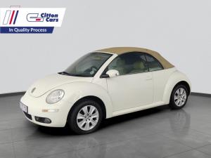 Volkswagen Beetle 2.0 Cabriolet - Image 1