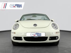 Volkswagen Beetle 2.0 Cabriolet - Image 2