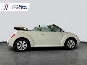 Volkswagen Beetle 2.0 Cabriolet - Image 7