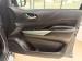 Nissan Navara 2.5DDTI LE/LE Plus 4X4 automatic D/C - Thumbnail 20