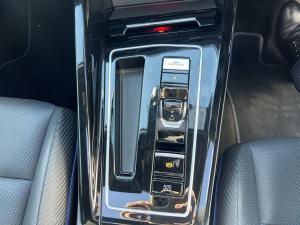 Volkswagen Golf R - Image 17