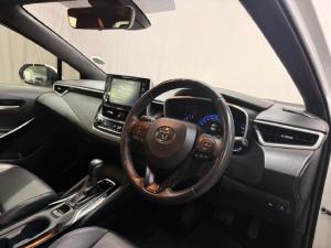 Toyota Corolla 2.0 XR auto - Image 4