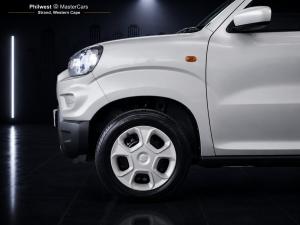 Suzuki S-Presso 1.0 GL+ auto - Image 24