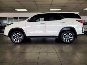 Toyota Fortuner 2.8GD-6 - Image 2
