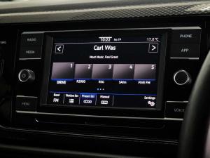 Volkswagen Polo hatch 1.0TSI Life auto - Image 17