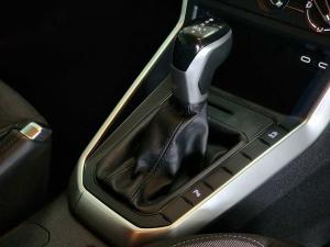 Volkswagen Polo hatch 1.0TSI Life auto - Image 24
