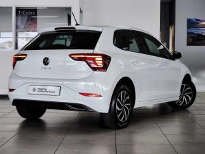 Volkswagen Polo hatch 1.0TSI Life auto - Image 3