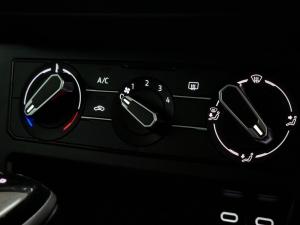 Volkswagen Polo hatch 1.0TSI Life auto - Image 8