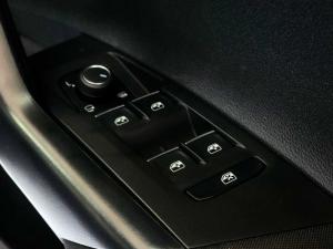 Volkswagen Polo hatch 1.0TSI R-Line - Image 30