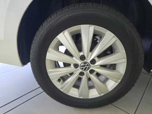 Volkswagen Polo sedan 1.6 Life auto - Image 16