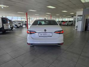 Volkswagen Polo sedan 1.6 Life auto - Image 6