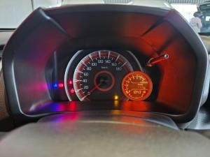 Toyota Vitz 1.0 XR manual - Image 16
