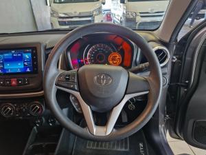 Toyota Vitz 1.0 XR manual - Image 17
