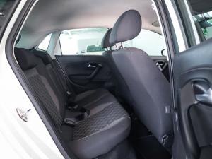 Volkswagen Polo Vivo hatch 1.6 Style - Image 13