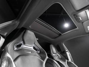 Mercedes-Benz C-Class C63 S coupe - Image 17